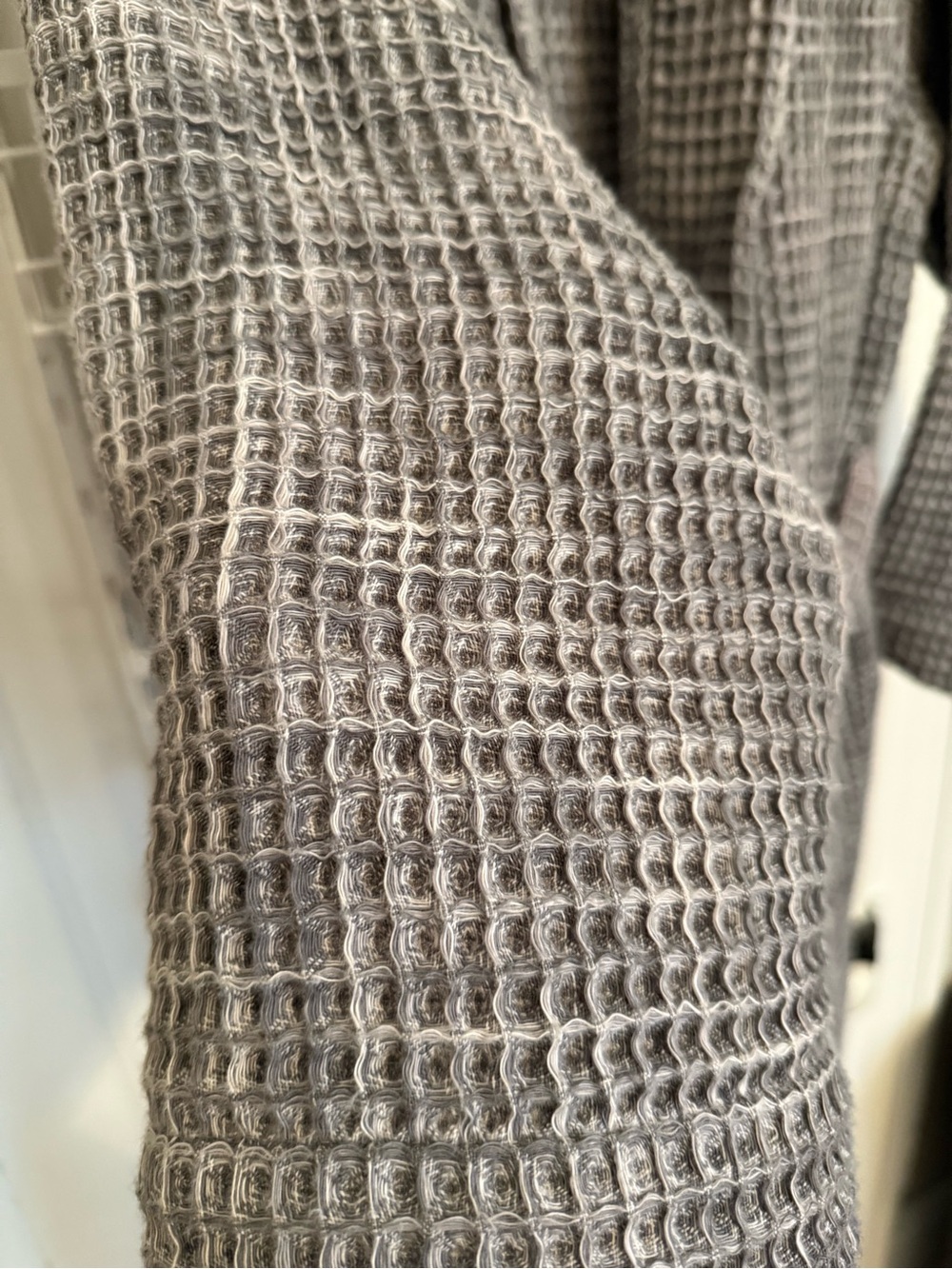 Parachute Gray Waffle Knit Robe - Picture 4 of 4